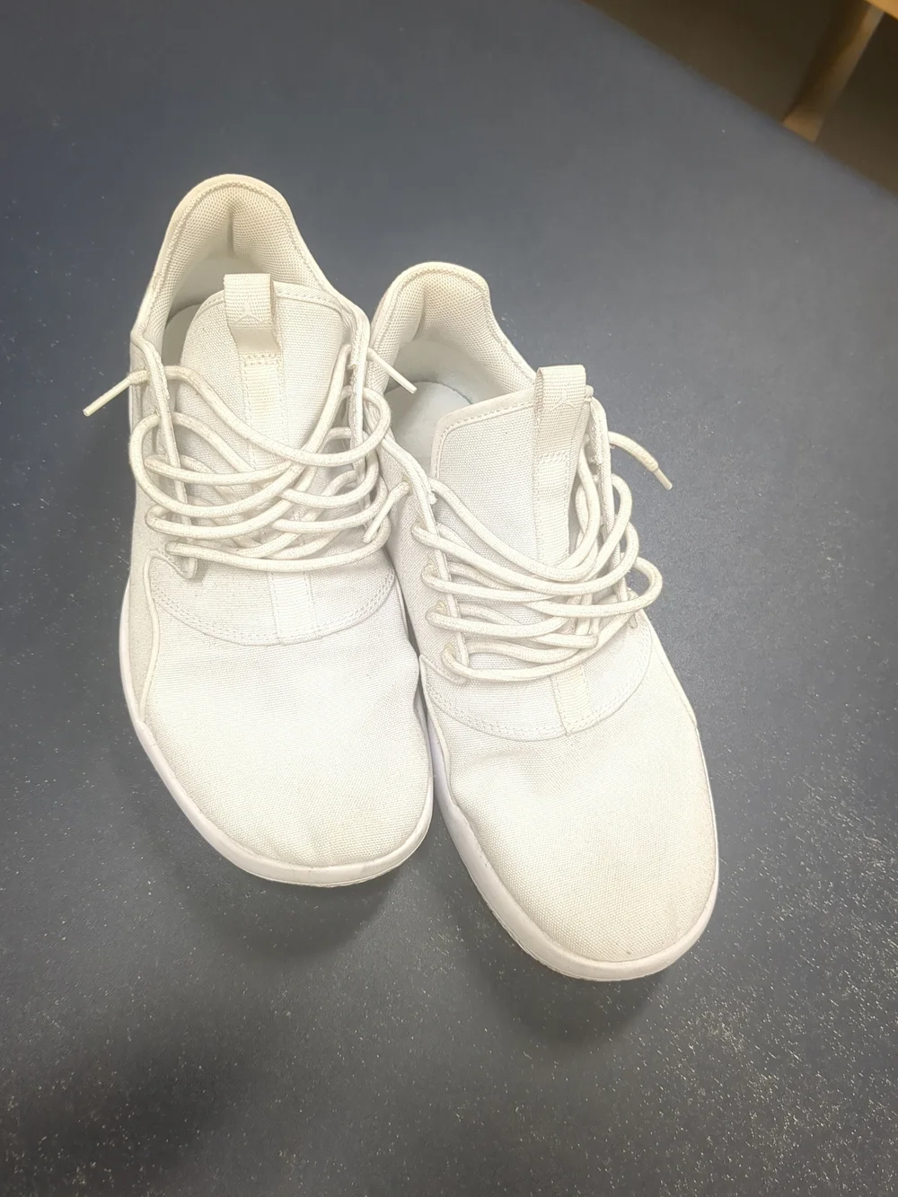 Jordan Eclipse Triple White Canvas 9.5